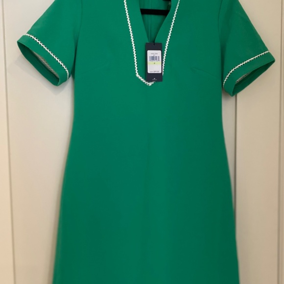 Green Dress - Picture 2 of 7